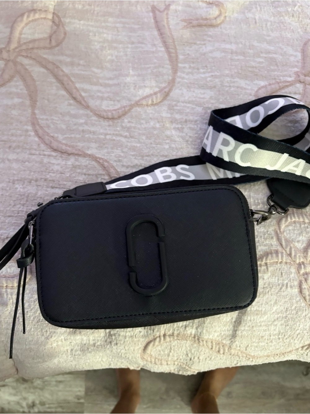 Marc Jacobs Black Logo-Strip Strap Crossbody Camera Bag